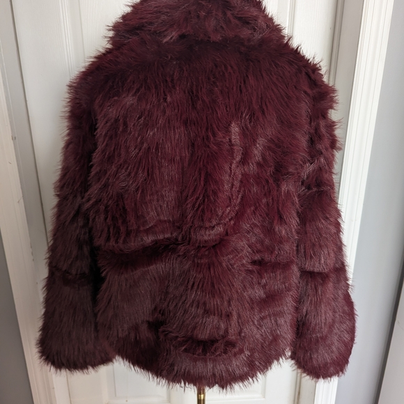 Women's Burgundy Faux Fur Jacket - Size XL - Picture 3 of 5